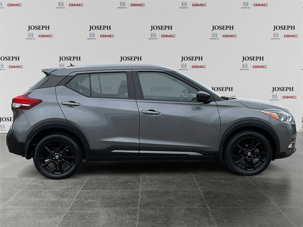 2020 Nissan Kicks
