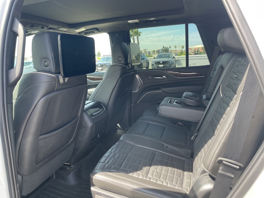2023 Cadillac Escalade Sport Platinum photo 6