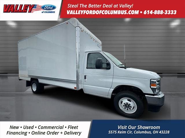 2026 Ford E-450 photo 4