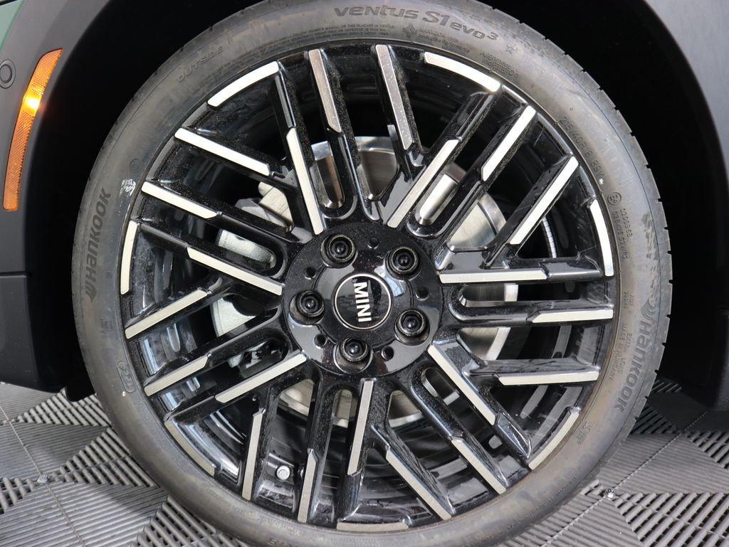 2025 Mini Cooper Signature photo 28