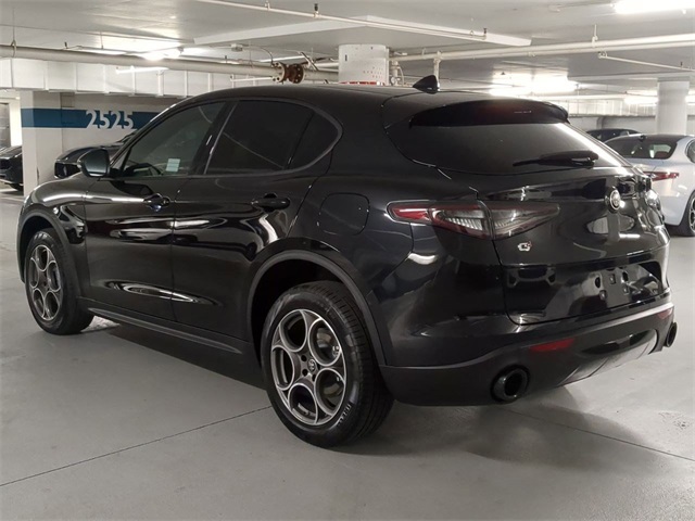 2025 Alfa Romeo Stelvio Sprint Base photo 4