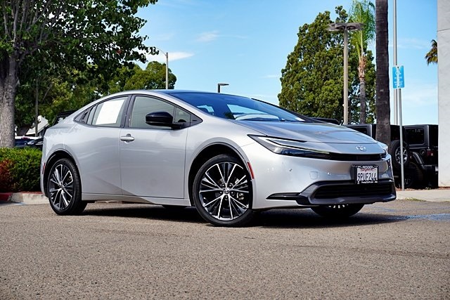 Used 2024 Silver Toyota XLE image 1