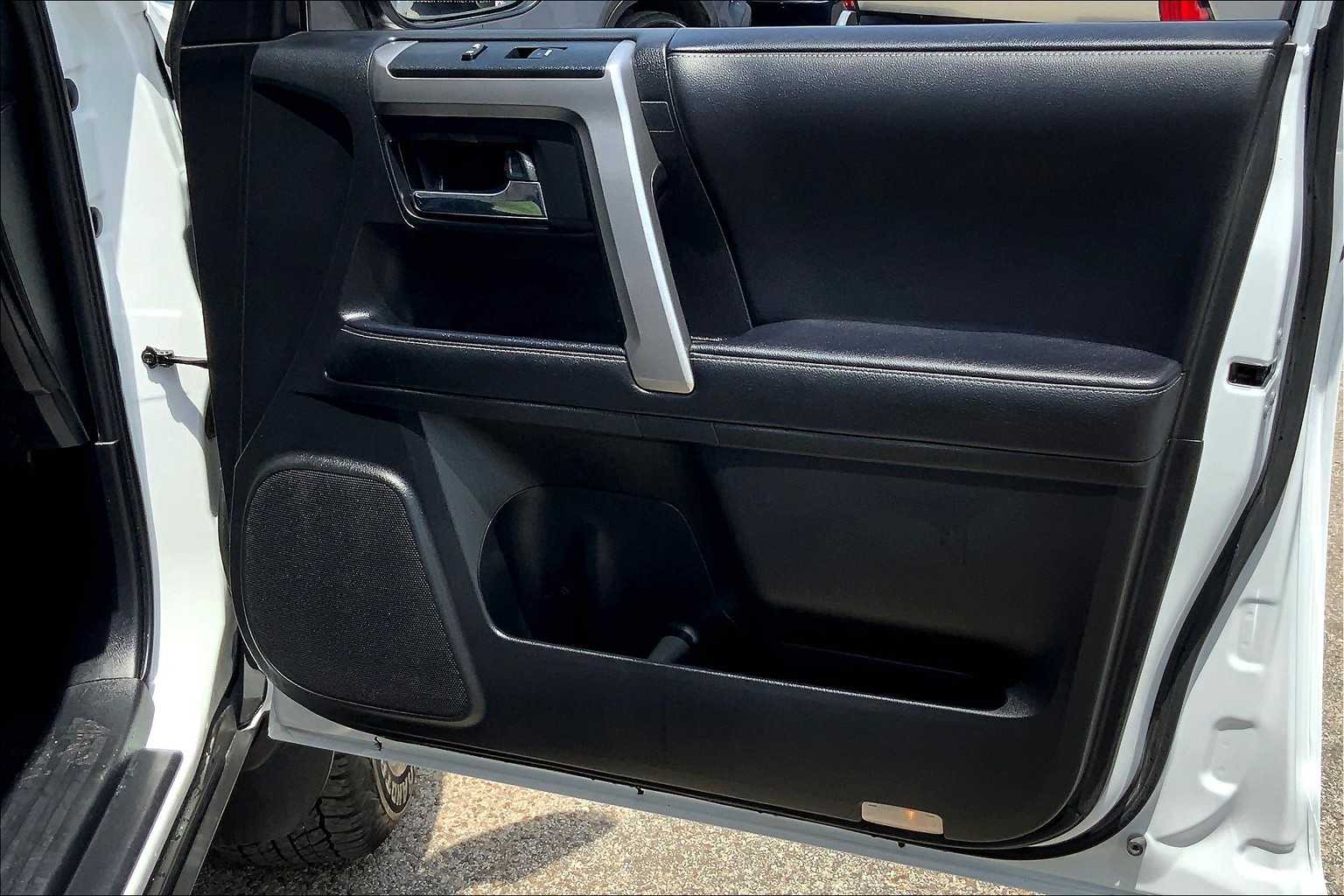 2024 Toyota 4Runner SR5 photo 20