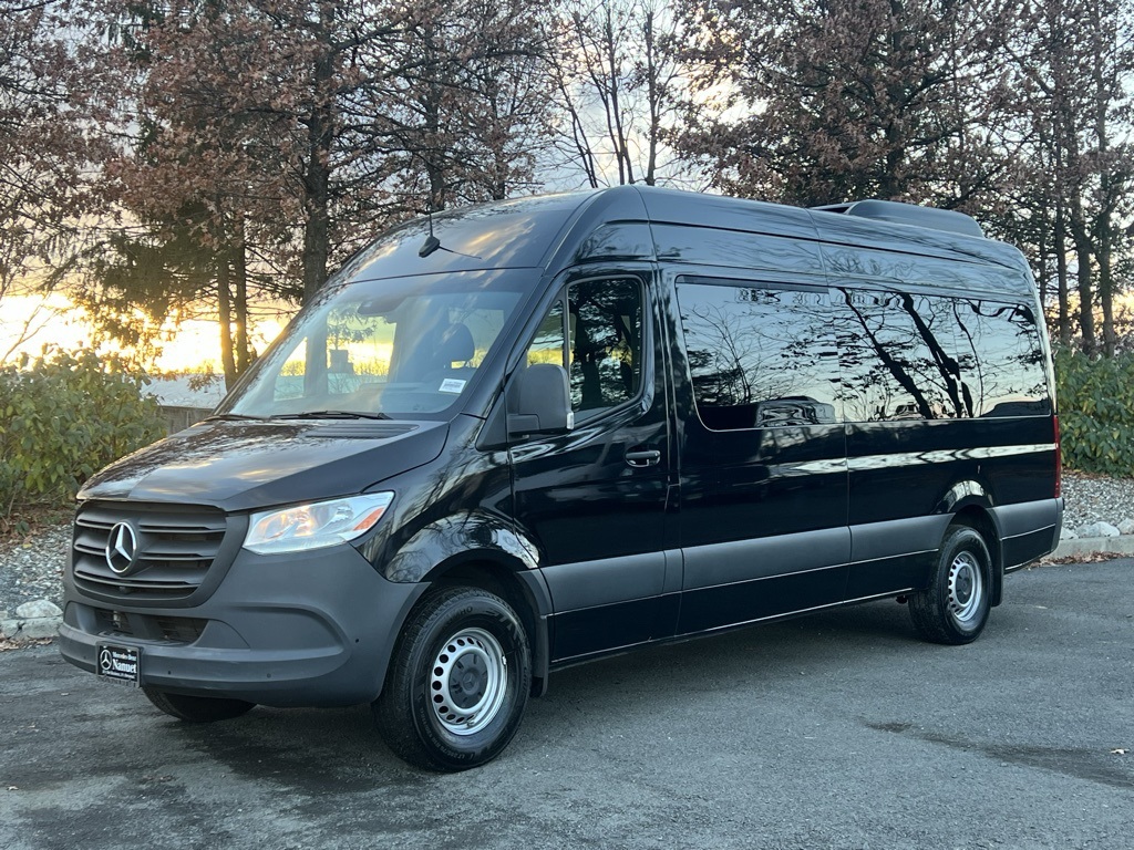 2024 Mercedes-Benz Sprinter Passenger Van Base's photo