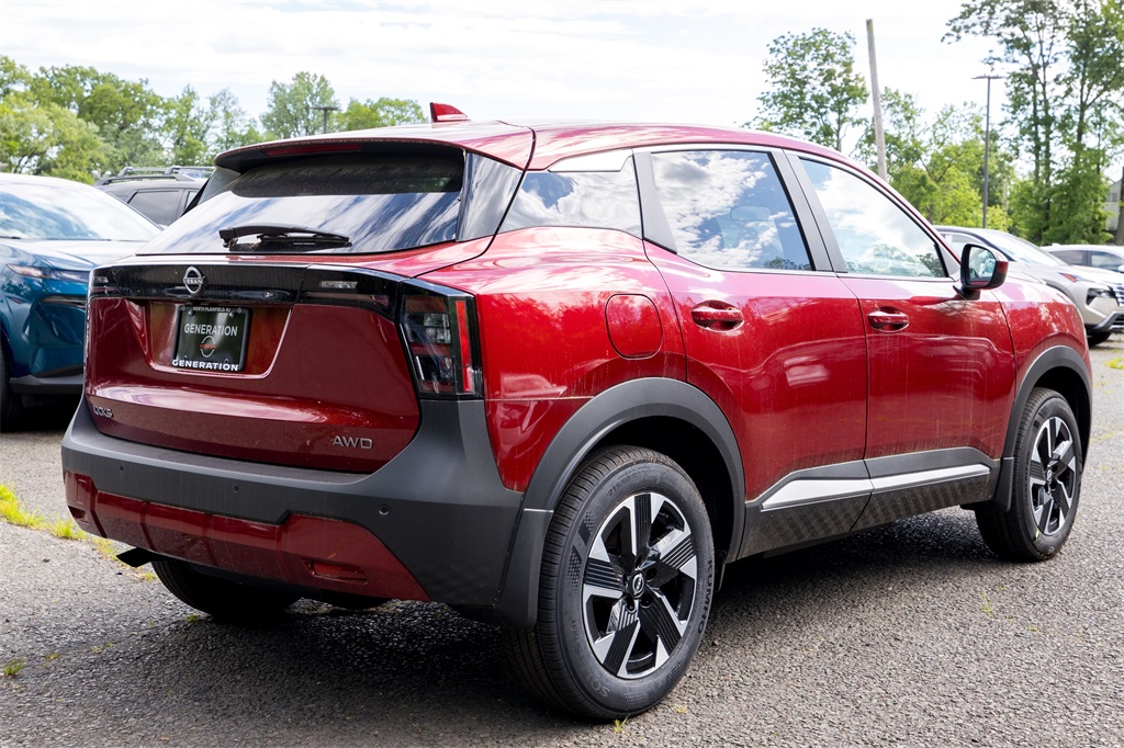 2025 Nissan Kicks SV photo 5