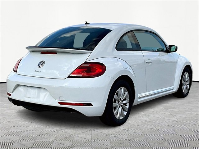 2019 Volkswagen Beetle S photo 6
