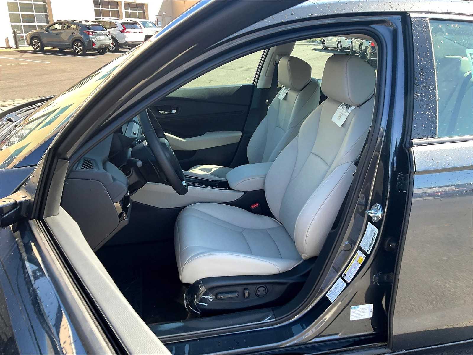 2025 Honda Accord Hybrid EX-L photo 10