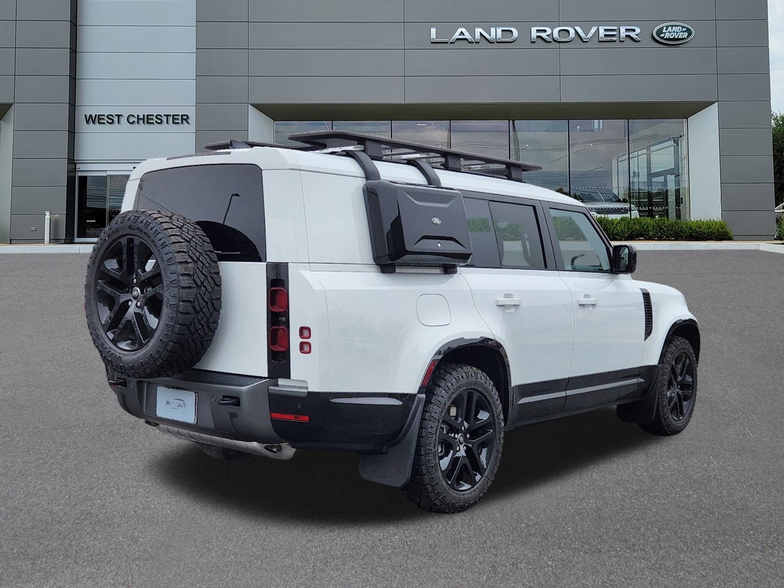 2024 Land Rover Defender 130 Outbound photo 4