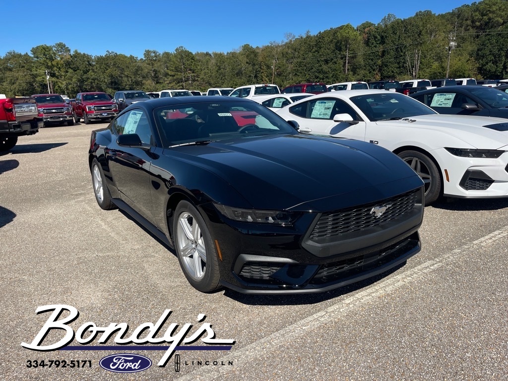 2026 Ford Mustang EcoBoost's photo