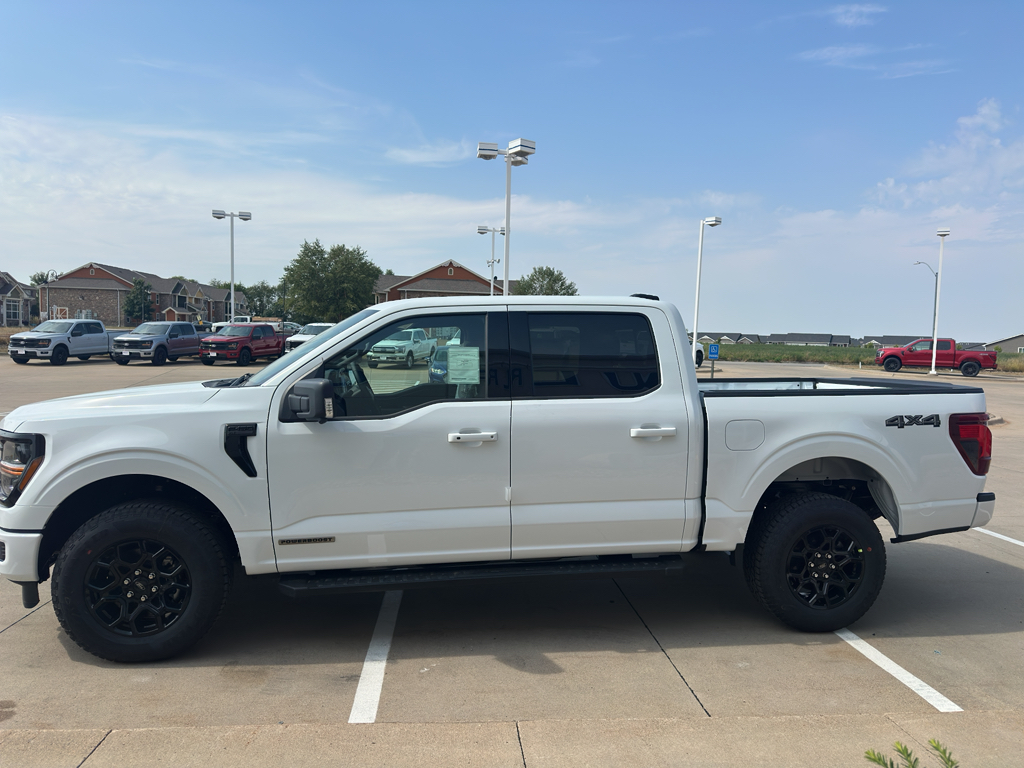 2025 Ford F-150 XLT photo 4