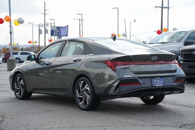 2024 HYUNDAI ELANTRA - Image 5