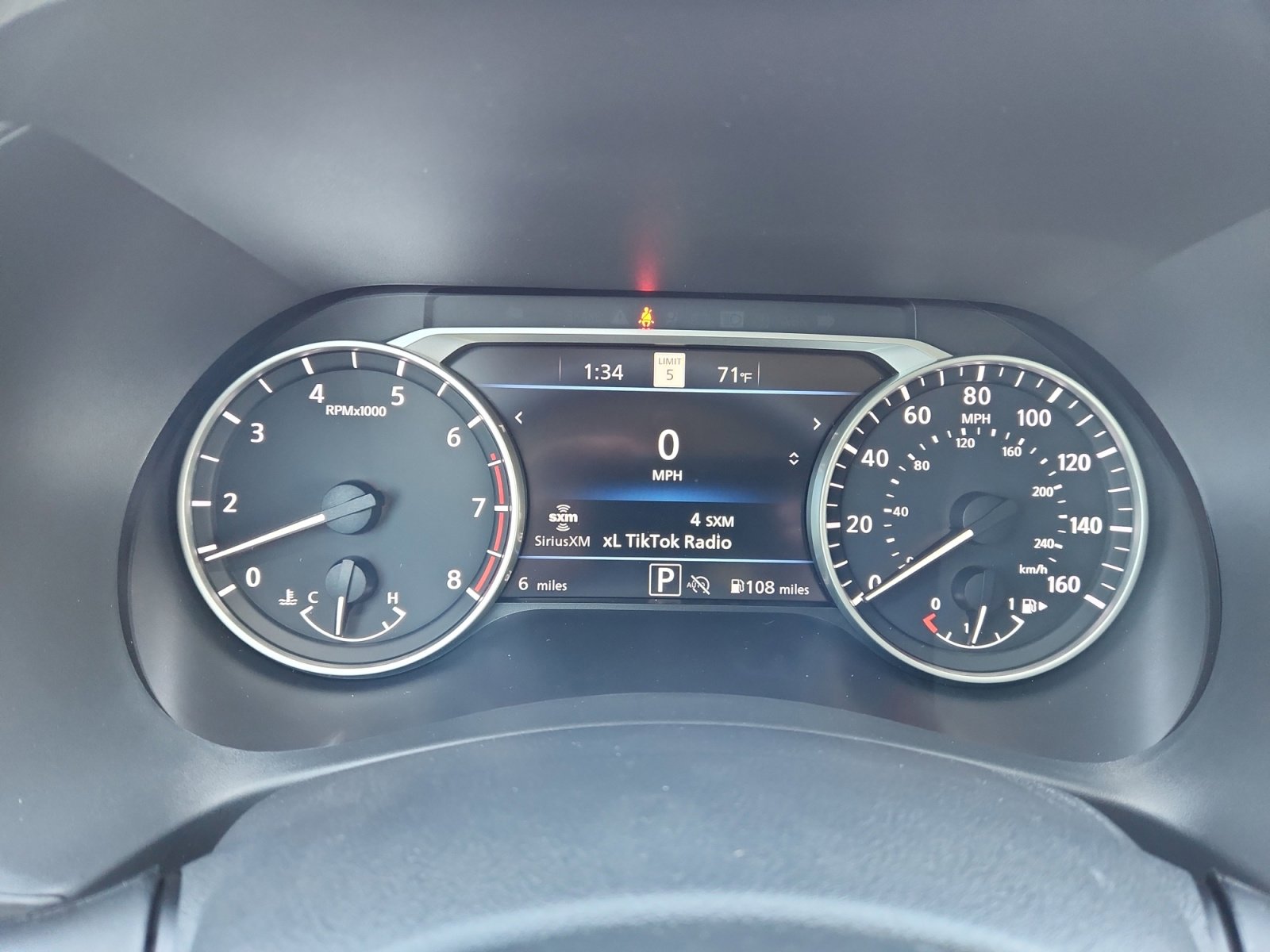 2025 Nissan Sentra SR photo 17