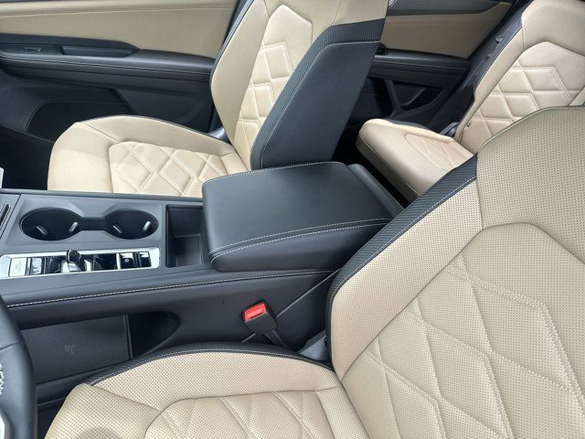 2026 Volkswagen Atlas Cross Sport SE photo 12