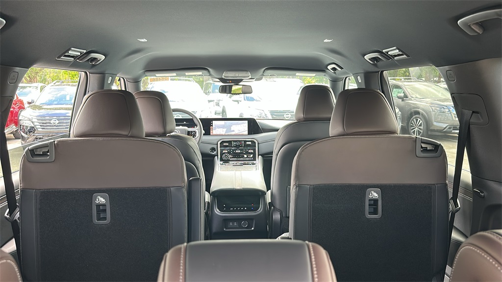 2025 Nissan Armada SL photo 28
