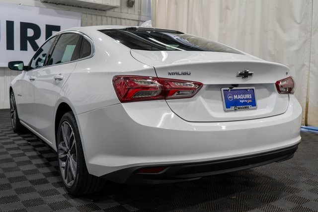 2023 Chevrolet Malibu 2LT photo 3