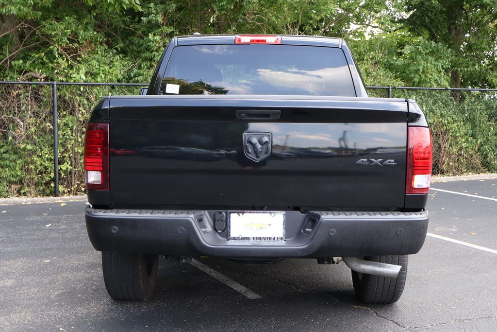 2024 Ram 1500 Classic Warlock photo 6