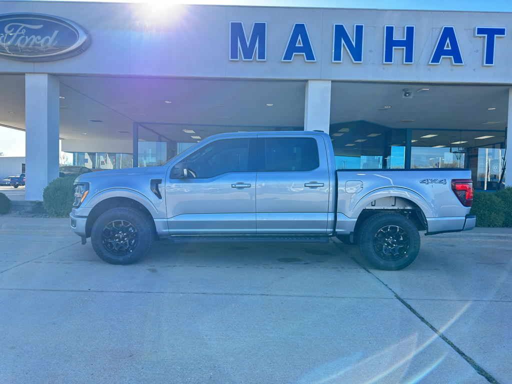 2025 Ford F-150 XLT photo 4