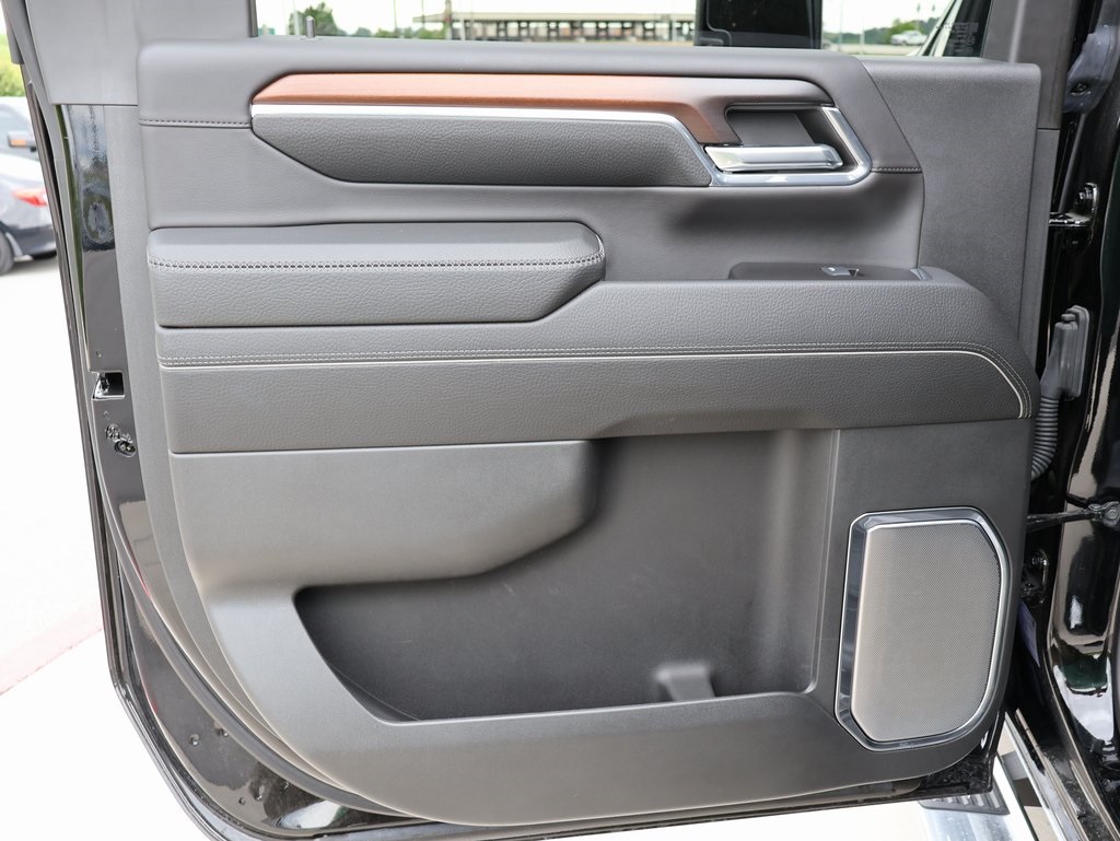 2024 Gmc Sierra HD Denali photo 16