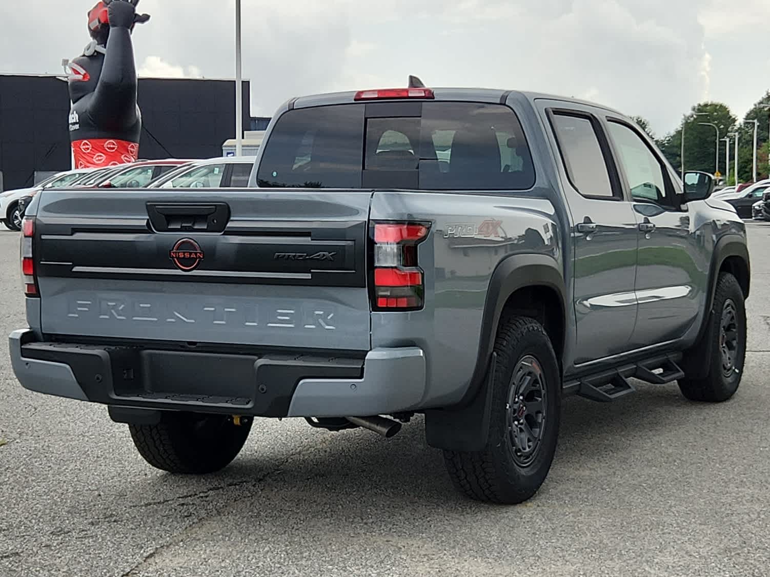 2025 Nissan Frontier Crew Cab PRO-4X photo 3