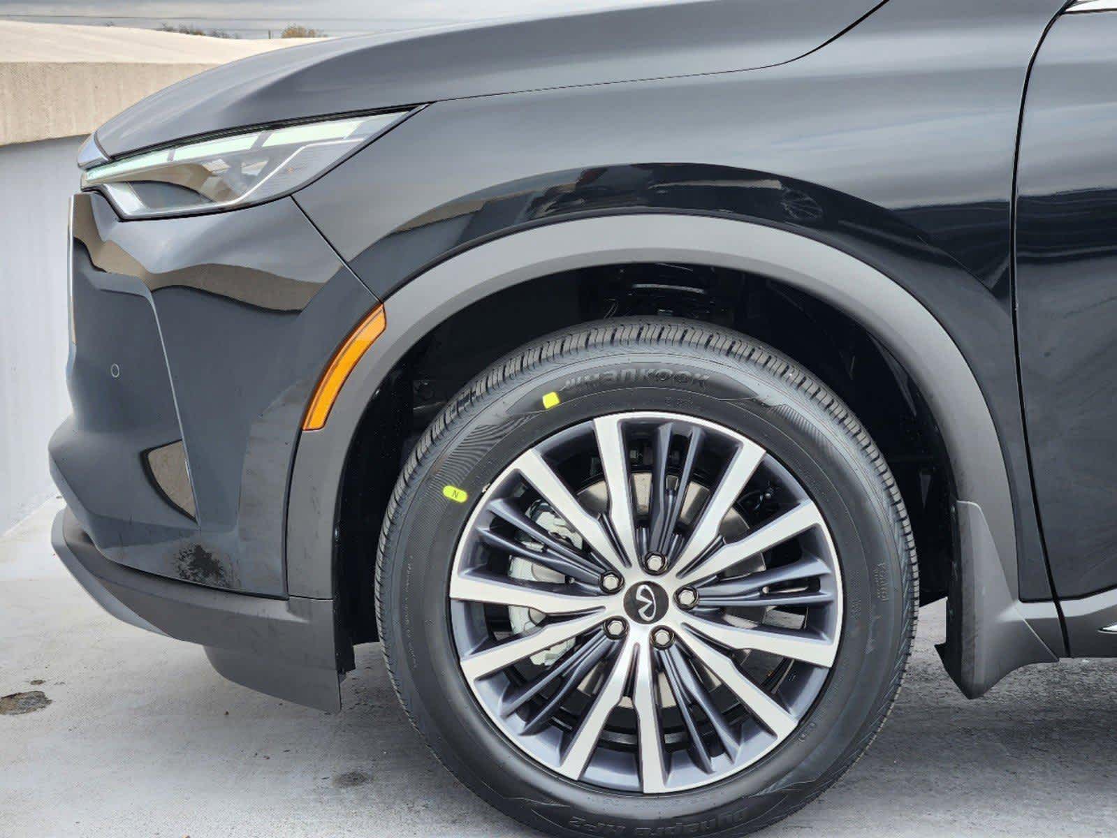2025 Infiniti QX60 Sensory photo 3