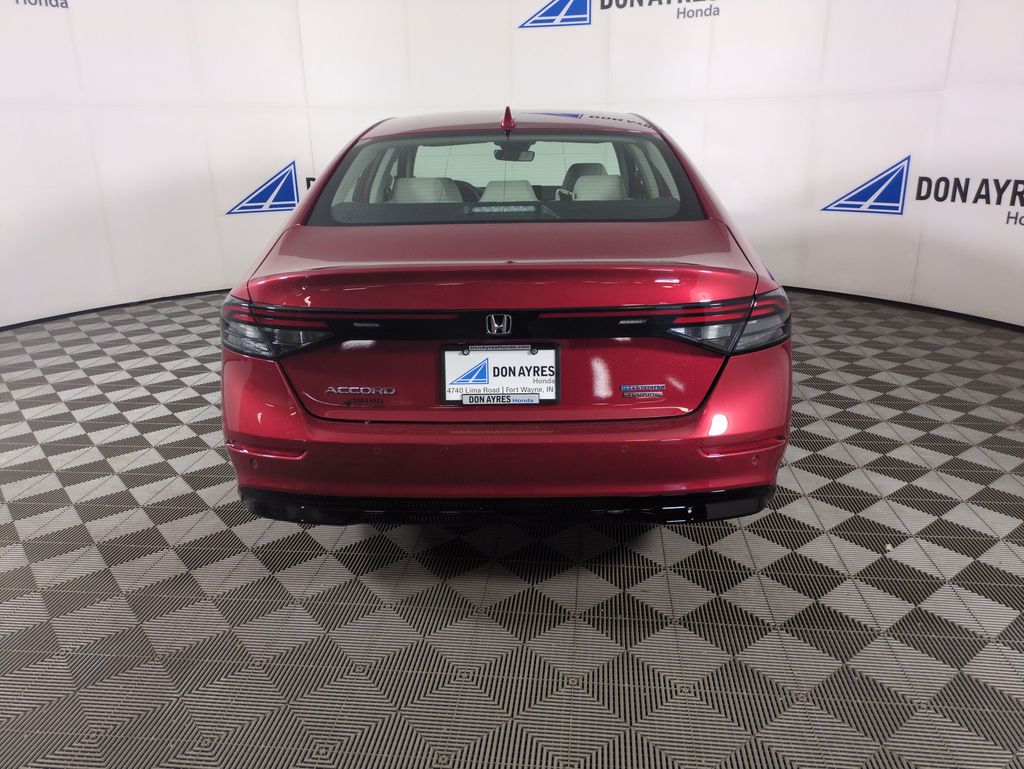 2025 Honda Accord Hybrid Touring photo 4