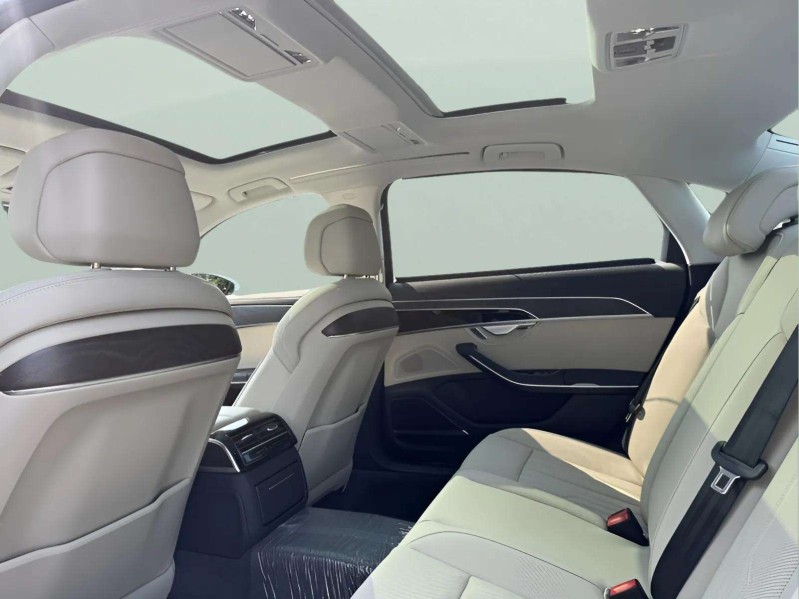 2025 Audi A8 L 55 photo 18