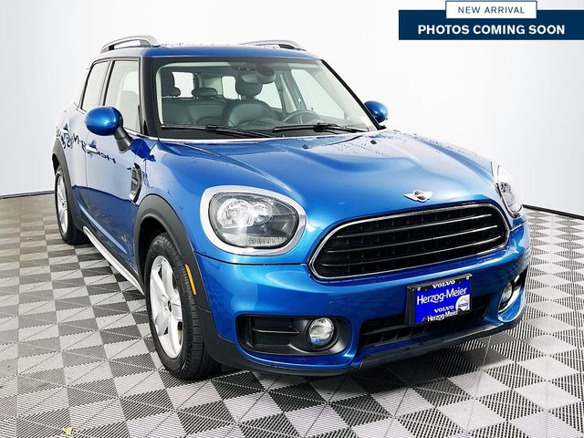 2017 MINI Countryman Base's photo