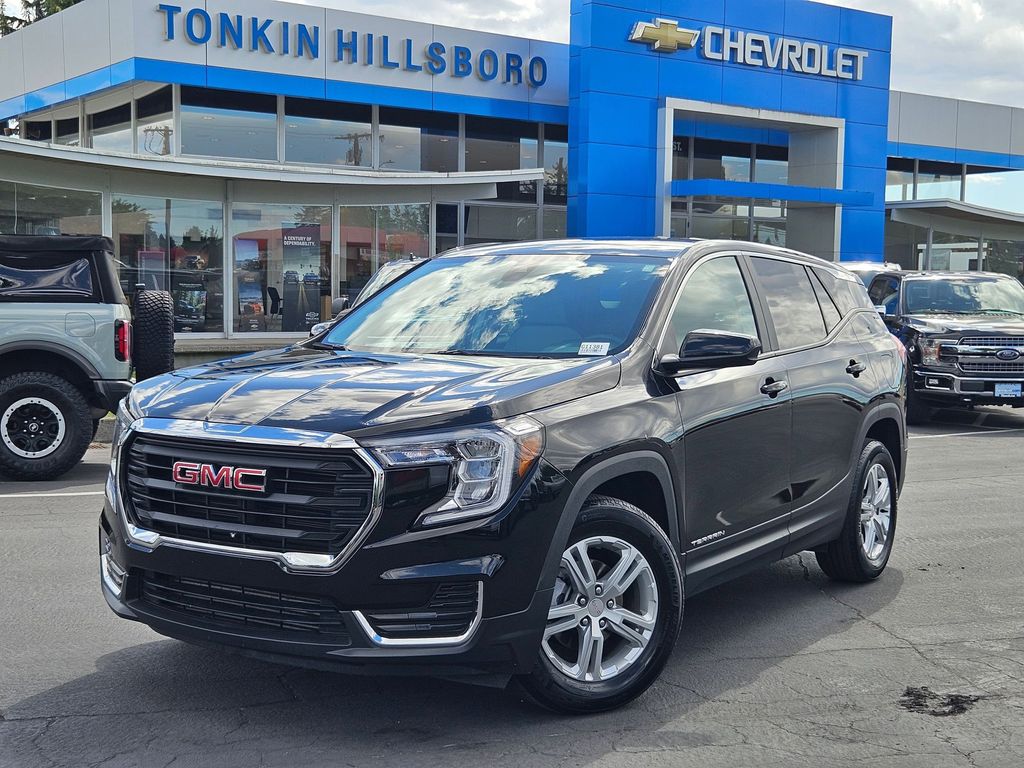 2024 Gmc Terrain SLE photo 2
