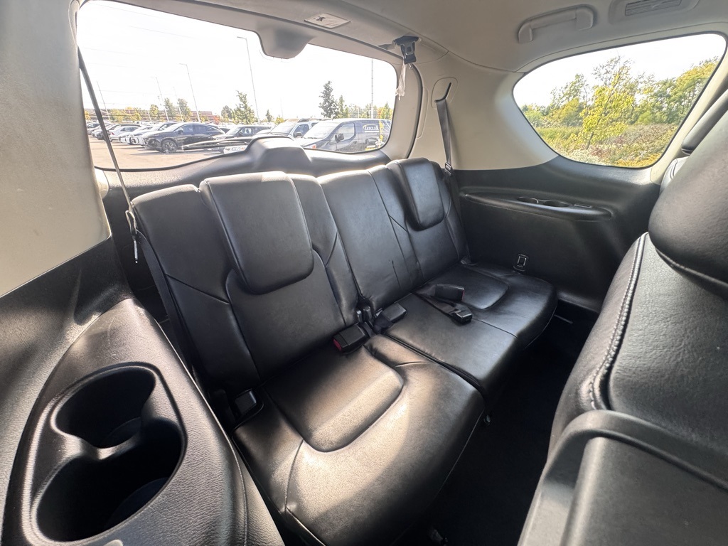 2022 Infiniti QX80 Luxe photo 29
