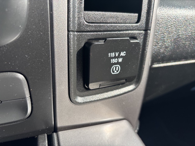 2021 Ram 1500 Classic Warlock photo 21