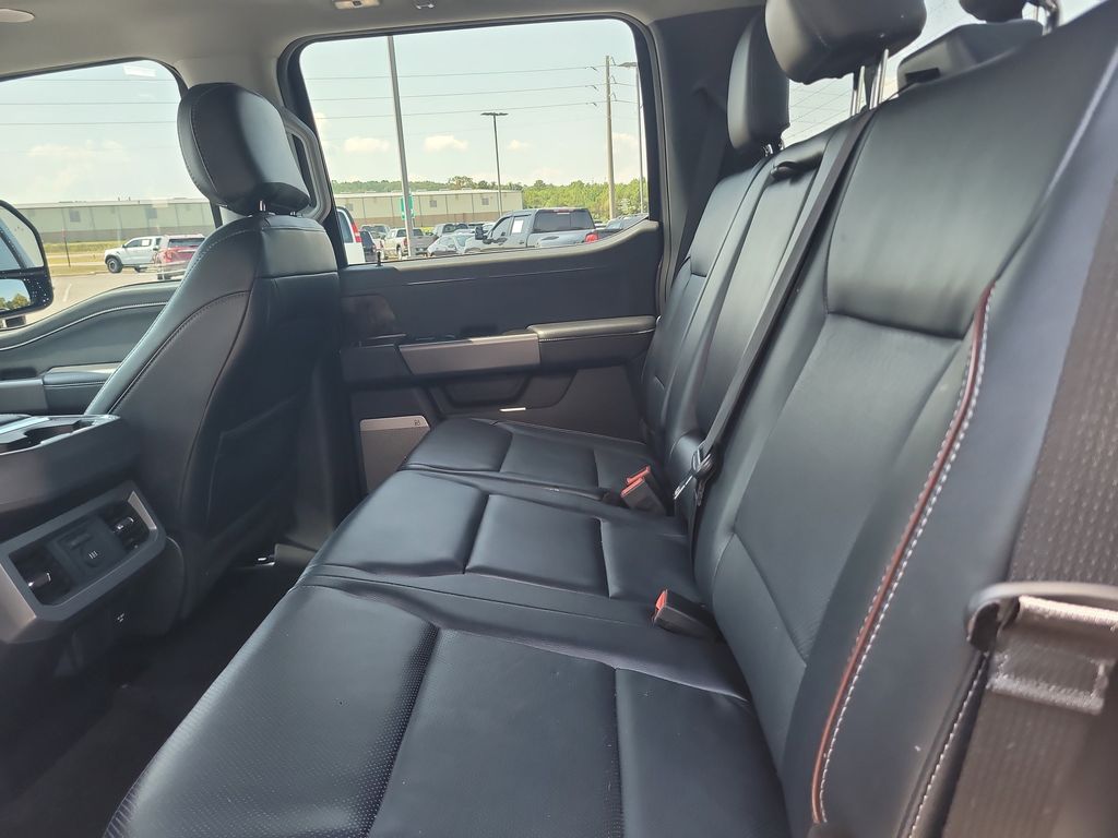 2024 Ford F-350 Lariat photo 25