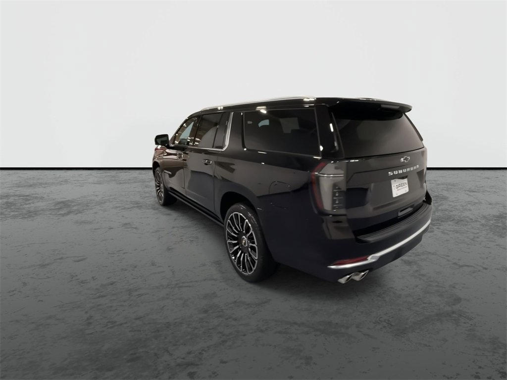 2025 Chevrolet Suburban High Country photo 3