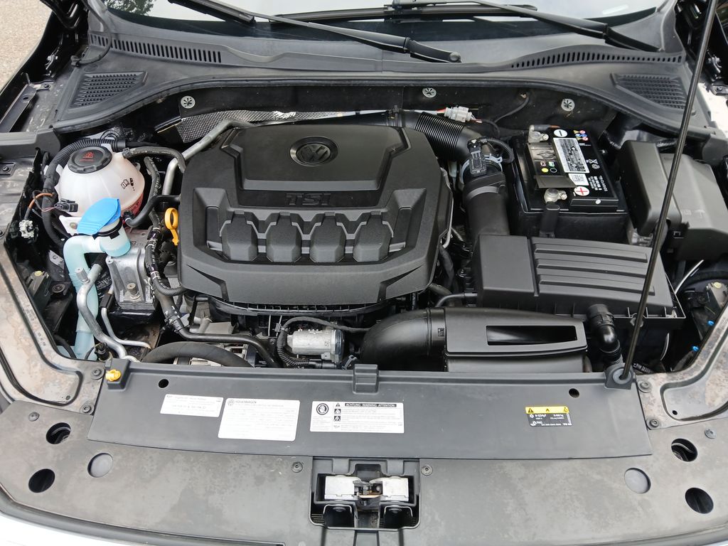 2020 Volkswagen Passat 2.0T SEL photo 22