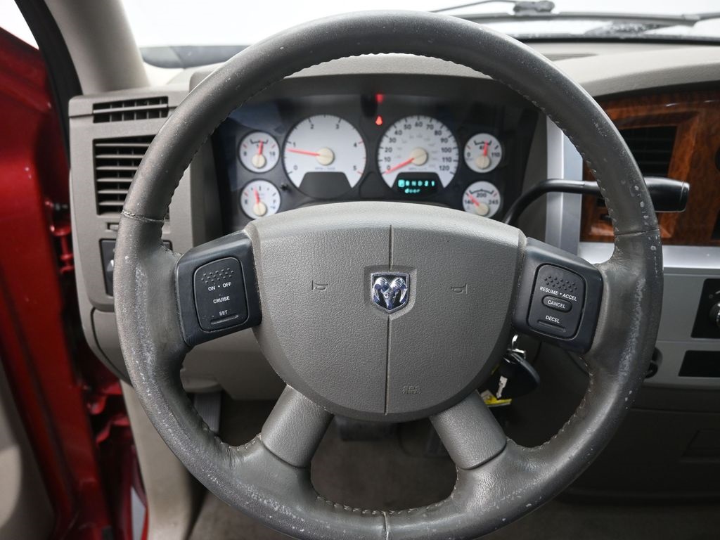 2007 Dodge Ram Laramie photo 3