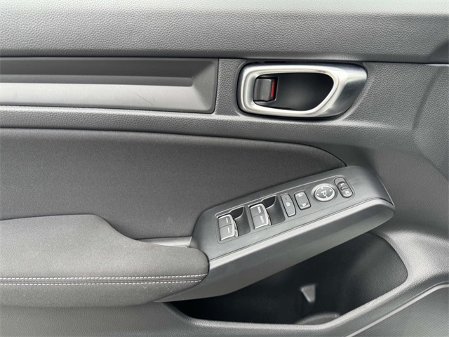 2025 Honda Civic Hatchback Sport photo 13