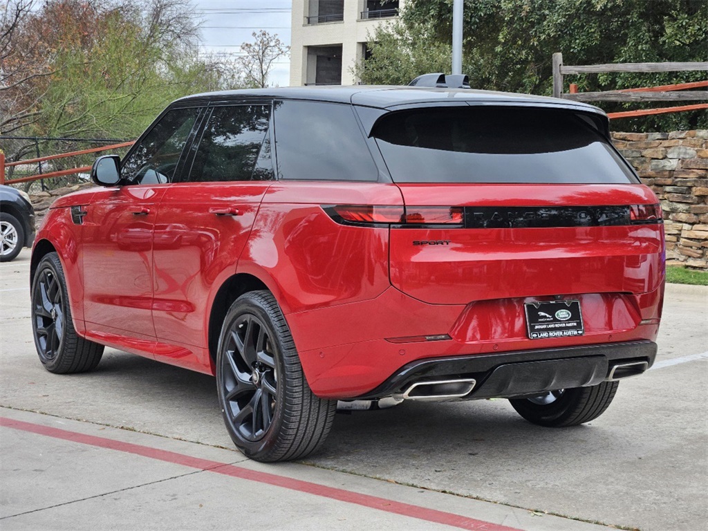 2025 Land Rover Range Rover Sport SE photo 4