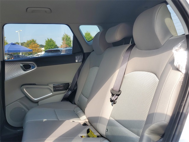 2025 Kia Soul LX S photo 8