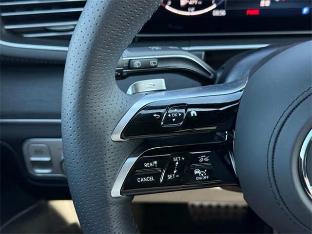 2026 Mercedes Benz GLS 450 4MATIC photo 13