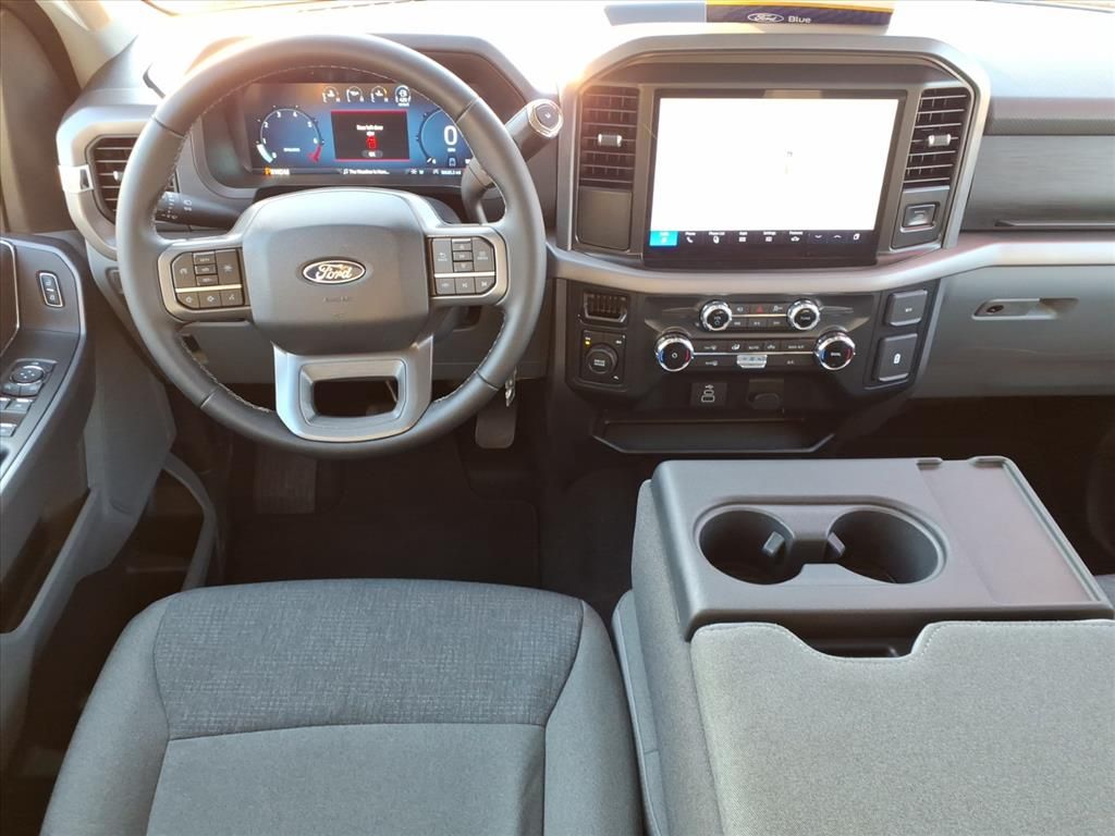 2025 FORD F-150 - Image 9