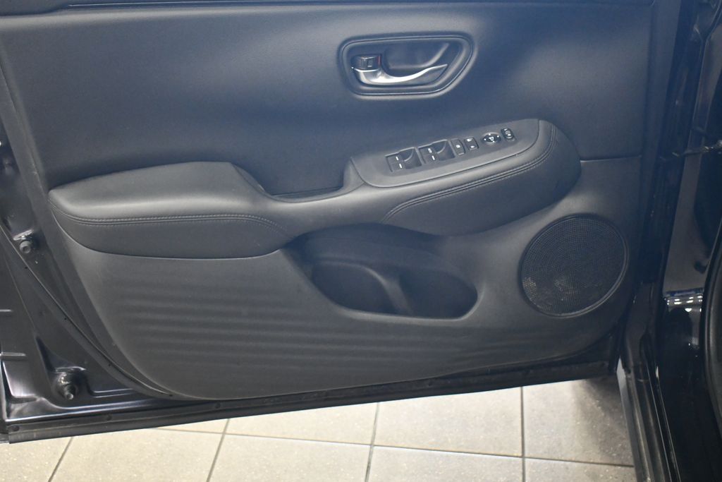 2023 Honda HR-V LX photo 14