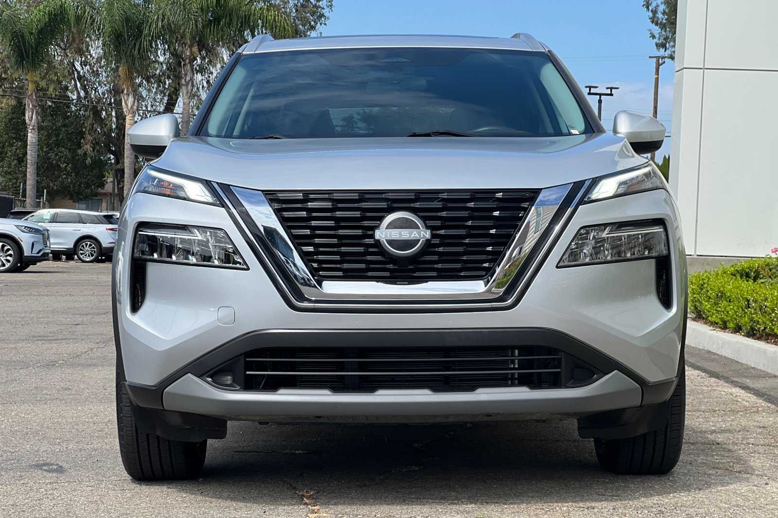 2023 Nissan Rogue SV photo 8