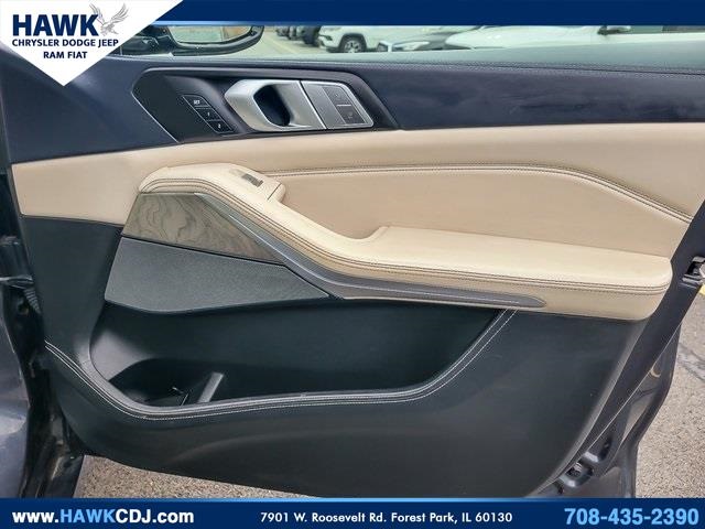 2019 BMW X7 - Image 24