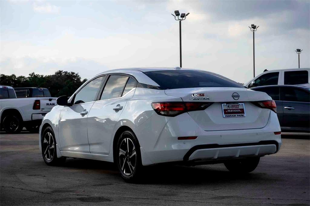 2025 Nissan Sentra SV photo 4