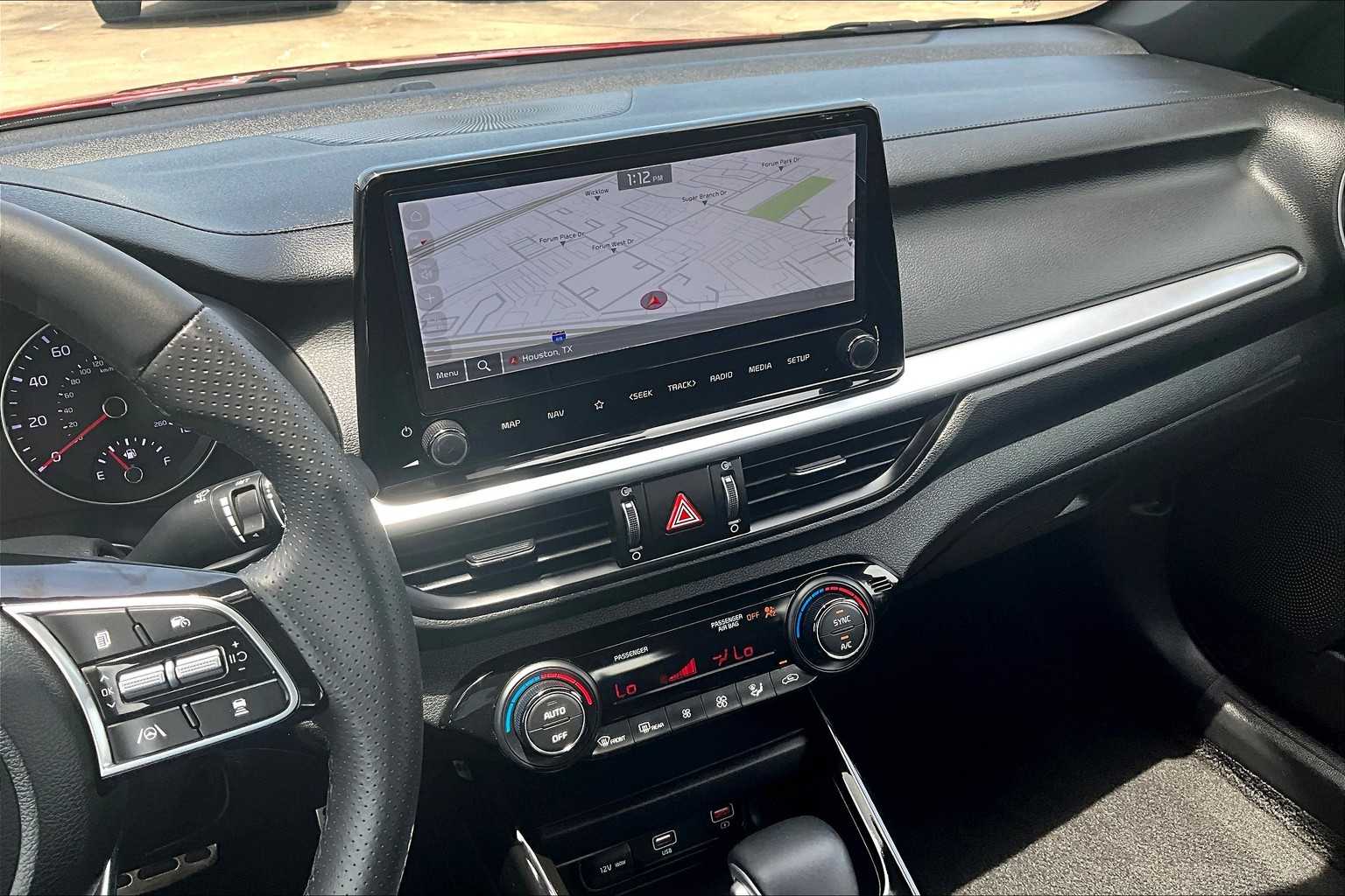 2024 Kia Forte GT-Line photo 6