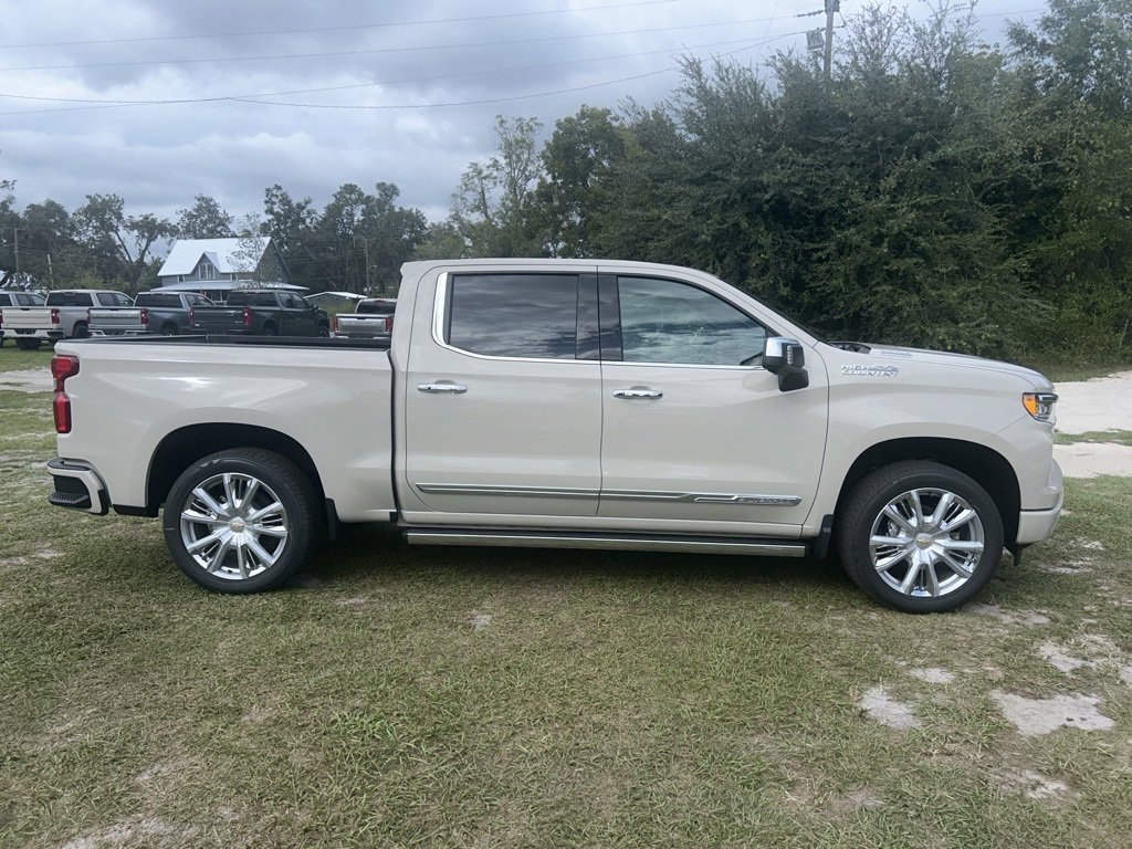 2026 Chevrolet Silverado 1500 High Country photo 4