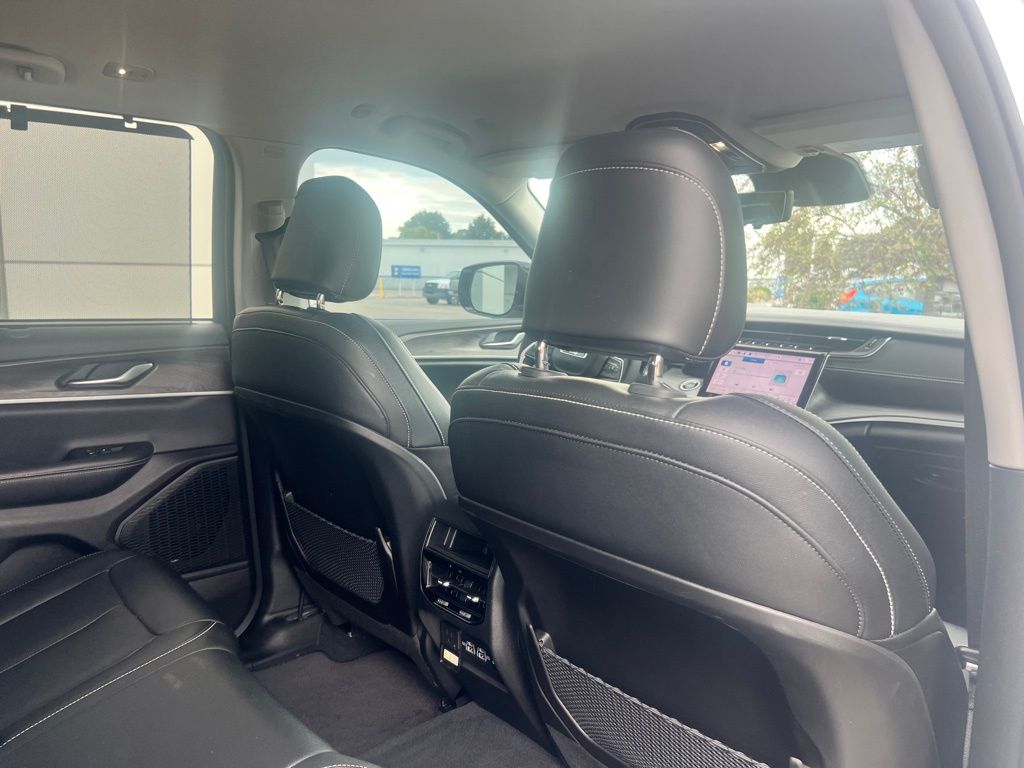 2023 Jeep Grand Cherokee Limited photo 29