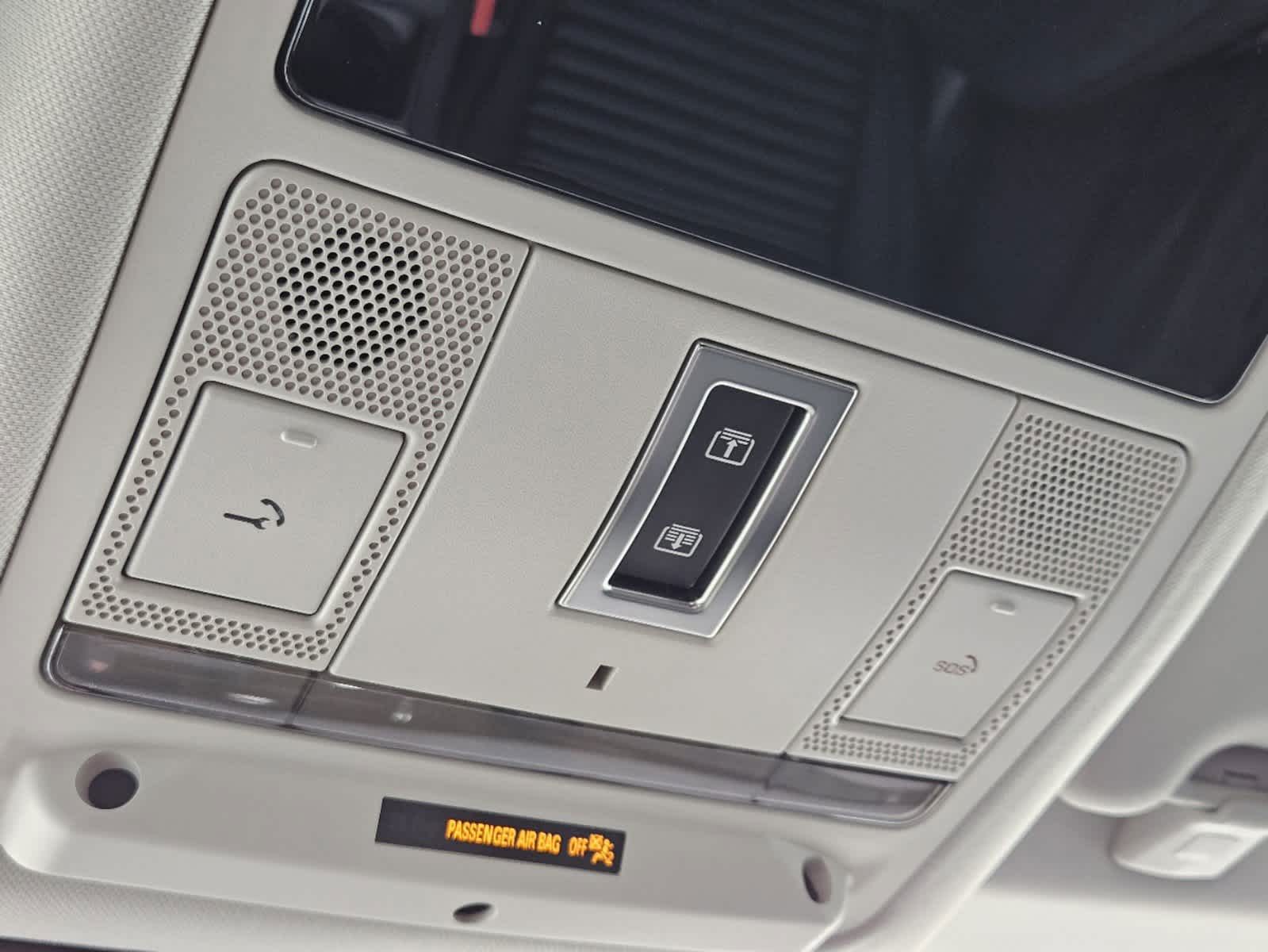 2025 Land Rover Discovery Sport S photo 17