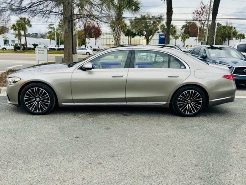 2024 Mercedes Benz S 580e 4MATIC photo 6