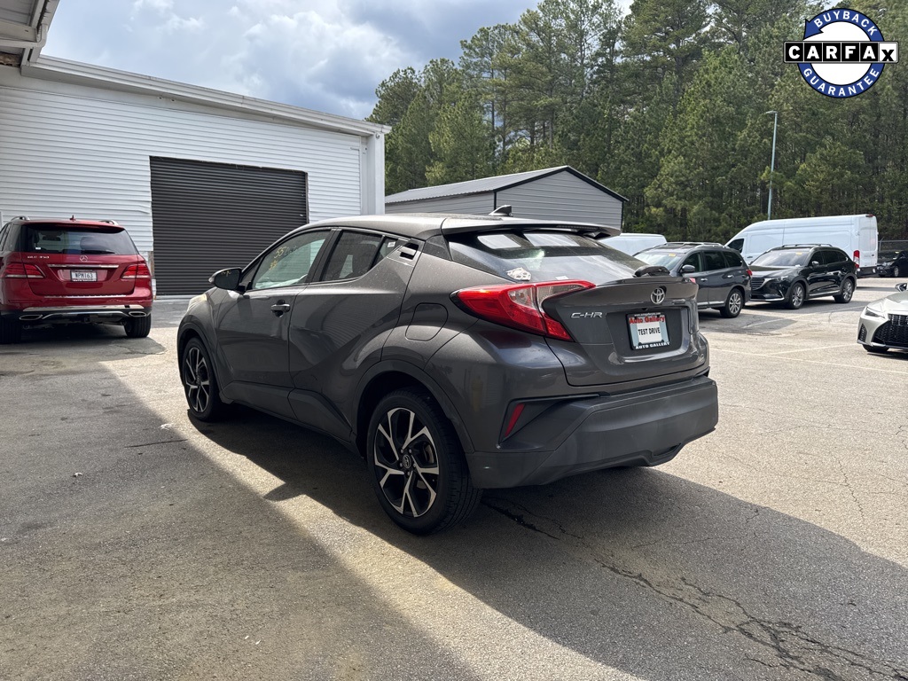 2018 Toyota C-HR XLE photo 2