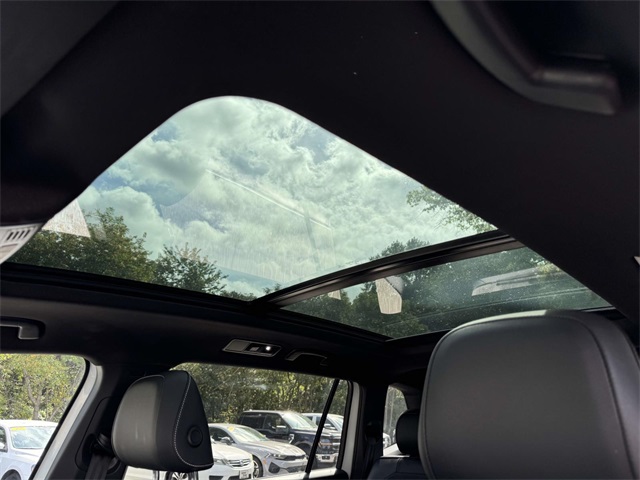 2023 Volkswagen Tiguan SEL R-Line Black photo 3